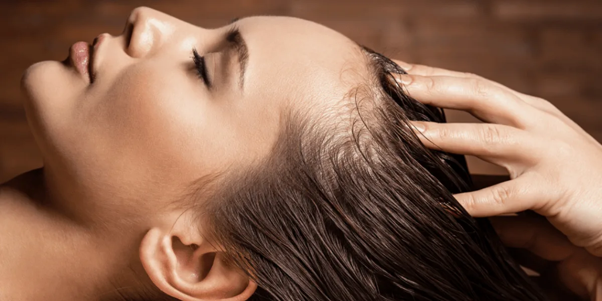 Terapia di biorivitalizzazione del cuoio capelluto